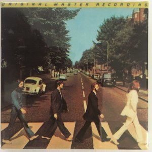 Beatles ABBEY ROAD Album Cover Lapel Pin Badge - NEW